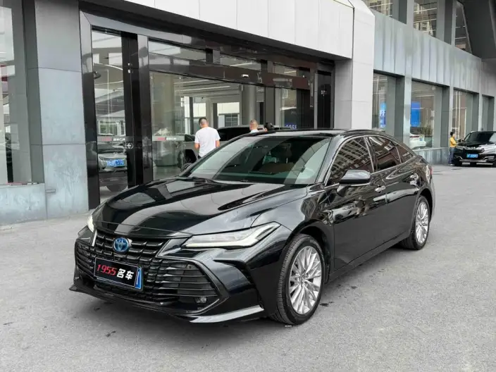 Toyota Avalon 2023 Model Intelligent Hybrid 2.5L E-CVT XLE Premium Edition – фото 1