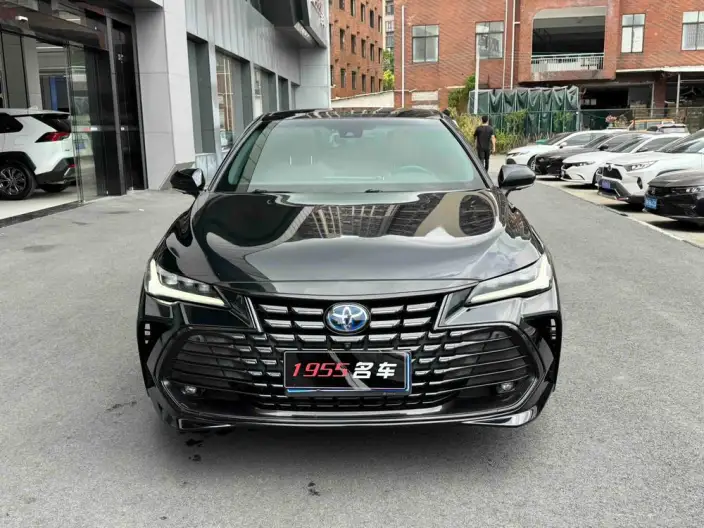 Toyota Avalon 2023 Model Intelligent Hybrid 2.5L E-CVT XLE Premium Edition – фото 2