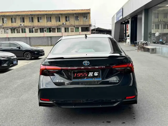 Toyota Avalon 2023 Model Intelligent Hybrid 2.5L E-CVT XLE Premium Edition – фото 5