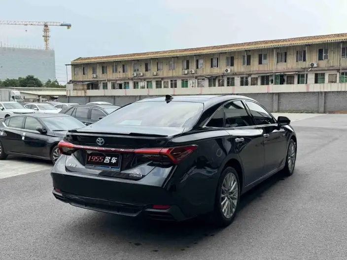 Toyota Avalon 2023 Model Intelligent Hybrid 2.5L E-CVT XLE Premium Edition – фото 6