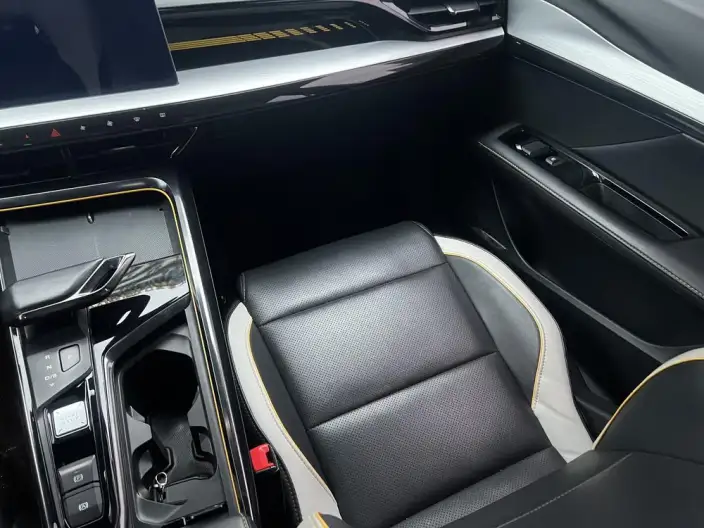 MG 5 Scorpio 2022 Model 1.5T Deluxe Edition – фото 6