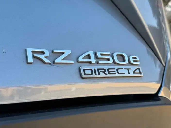 Lexus RZ 2023 Model 450e DIRECT4 Indulgent Edition – фото 6
