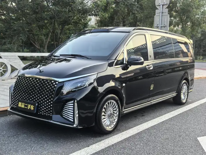 Viano 2023 Model 2.0T Elite Edition 7 seat