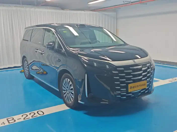 Xia 2026 Model DM-i 218KM Excellence Model – фото 3