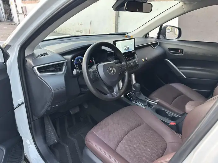 Toyota Corolla Cross 2024 Model 2.0L CVT Ultimate Edition – фото 8