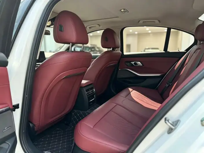 BMW 3 Series 2023 Model 325i M Sports Set – фото 8