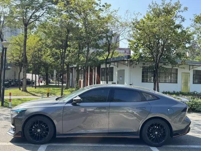Changan UNI-V 2023 Model 1.5T Sports Edition – фото 4