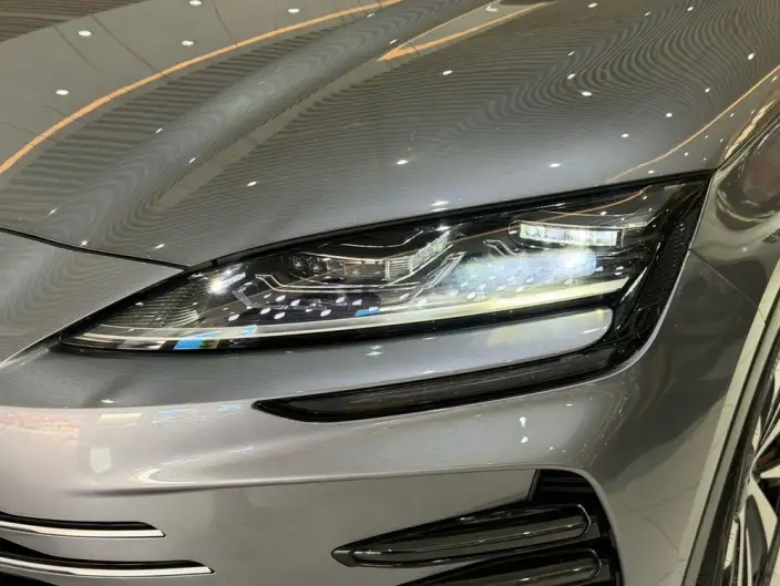 BYD Song PLUS DM 2023 Model DM-i Champion Edition 110KM Flagship Model – фото 8