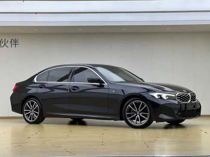 BMW 3 Series 2023 Model 325Li M Sports Set – фото 3