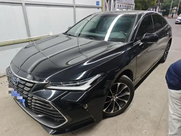 Toyota Avalon 2023 Model Intelligent Hybrid 2.5L E-CVT Deluxe Edition – фото 1