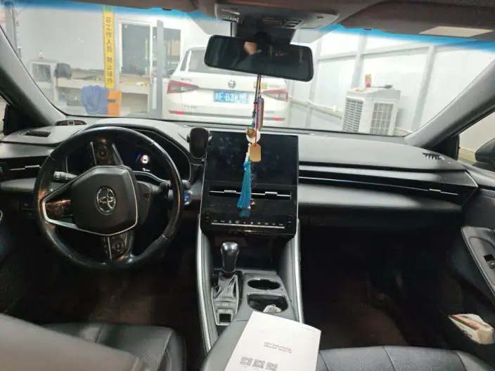 Toyota Avalon 2023 Model Intelligent Hybrid 2.5L E-CVT Deluxe Edition – фото 6