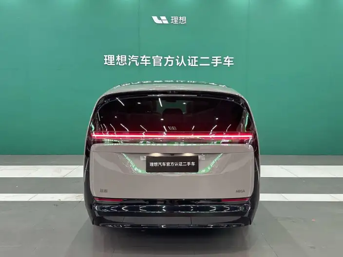 Li Auto MEGA 2024 Model Ultra Edition – фото 6