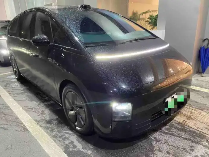 Li Auto MEGA 2024 Model Ultra Edition – фото 2