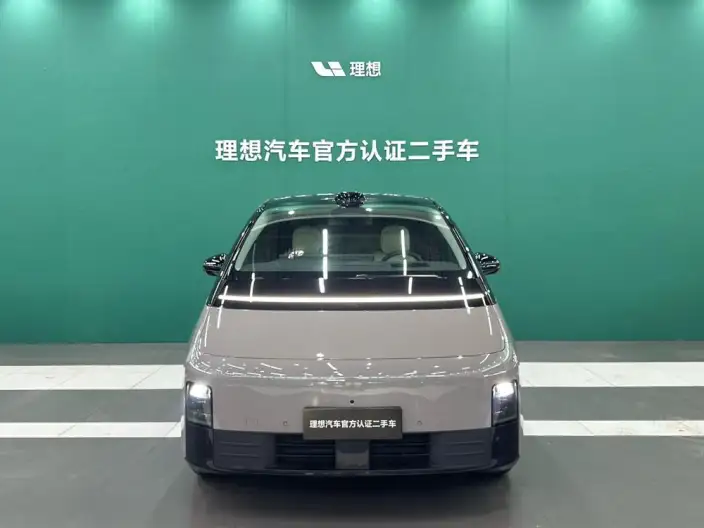 Li Auto MEGA 2024 Model Ultra Edition – фото 2