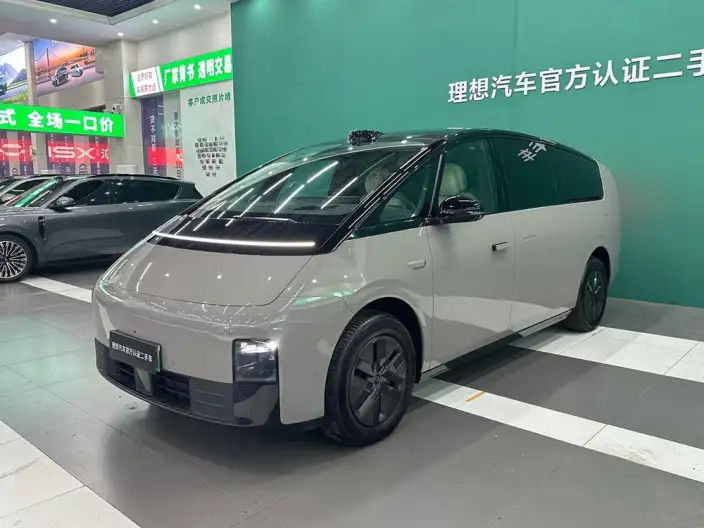 Li Auto MEGA 2024 Model Ultra Edition – фото 10