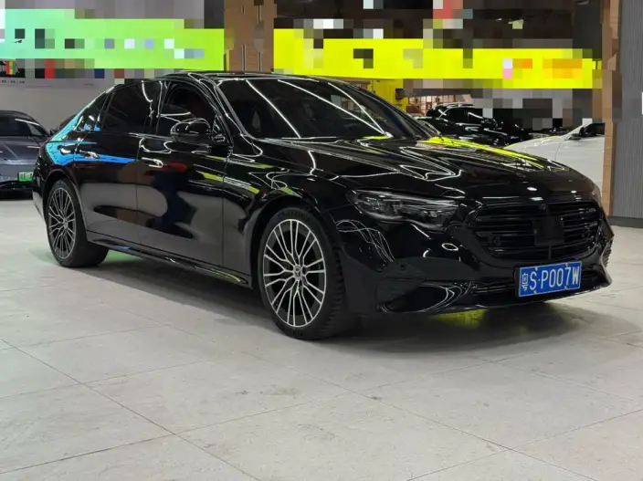 Mercedes-Benz E-Class 2024 Model E 300 L Noble Model sedan – фото 3