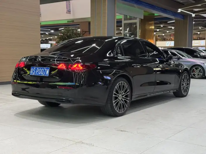 Mercedes-Benz E-Class 2024 Model E 300 L Noble Model sedan – фото 6