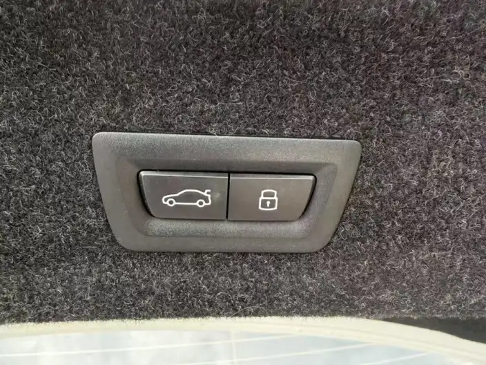 BMW 3 Series 2025 Model 325Li M Sports Set – фото 5