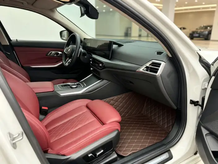 BMW 3 Series 2025 Model 325Li M Sports Set – фото 6