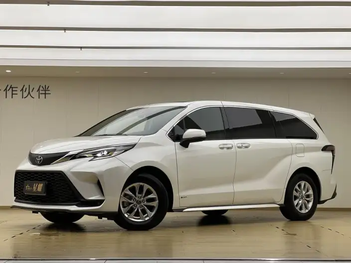 Granvia 2024 Model Intelligent Hybrid 2.5L 2WD Comfort Edition – фото 1