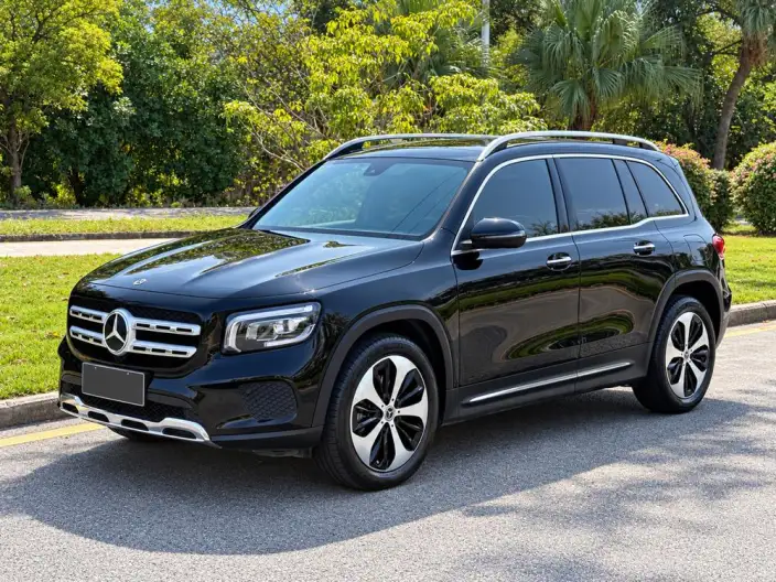 Mercedes-Benz GLB 2023 Model GLB 220 Fashion Model – фото 1