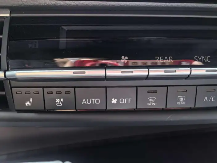 Toyota Sienna 2021 Model 2.5L Hybrid Premium Edition – фото 9