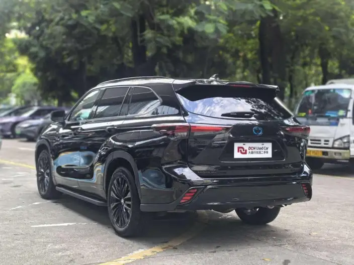 Toyota Highlander 2022 Model Hybrid 2.5L 4WD Knight Edition 7 seat – фото 4