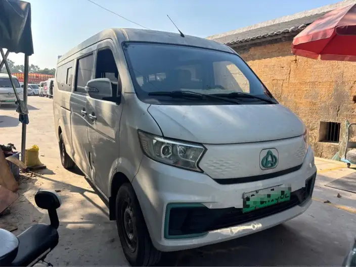 Cross Star V7 EV 2024 Model 251km Hatchback door Comfort Model 6 seat – фото 2