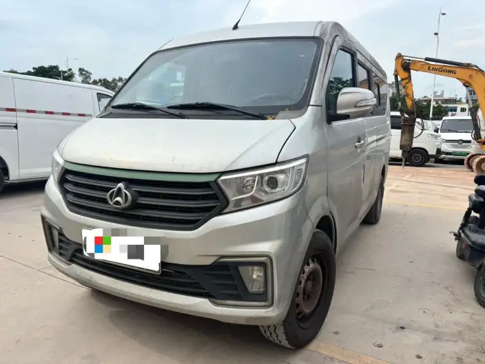 Cross Star V5 EV 2022 Model 300km 7 seat Passenger car