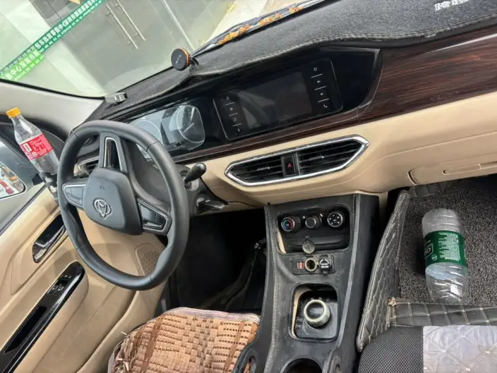 Cross Star V5 EV 2022 Model 300km 7 seat Passenger car – фото 9