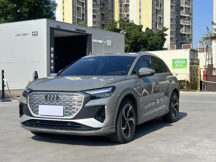 Audi Q4 e-tron 2022 Model 40 e-tron Genesis Edition – фото 1