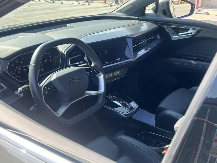 Audi Q4 e-tron 2022 Model 40 e-tron Genesis Edition – фото 9