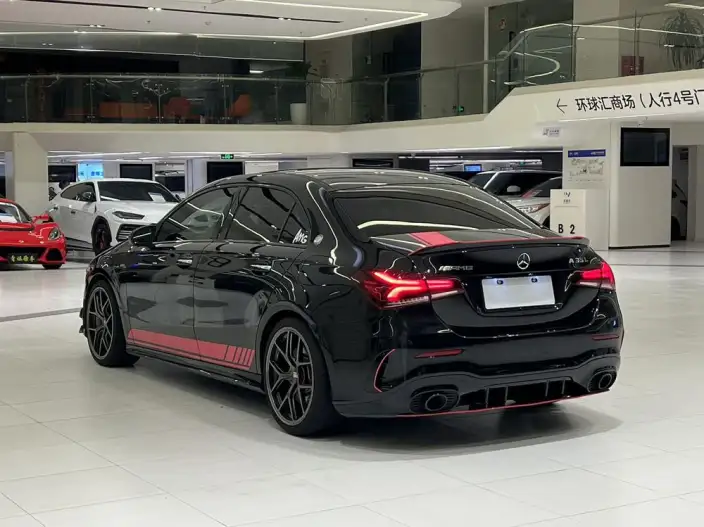 Mercedes-Benz A-Class AMG 2022 Model AMG A 35 L 4MATIC – фото 4