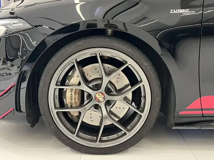 Mercedes-Benz A-Class AMG 2022 Model AMG A 35 L 4MATIC – фото 9