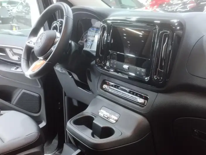 Viano 2024 Model 2.0T Business Edition 7 seat – фото 9