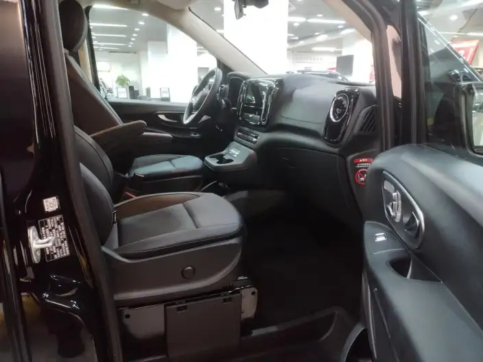 Viano 2024 Model 2.0T Business Edition 7 seat – фото 10