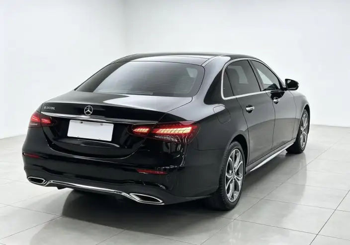 Mercedes-Benz E-Class 2023 Model E 300 L Luxury Model Sports sedan – фото 6
