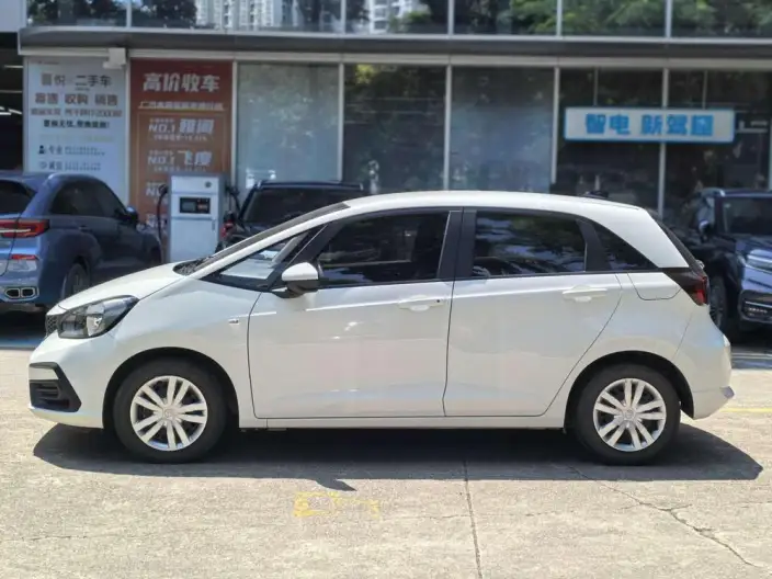 Honda Fit 2023 Model 1.5L CVT Tide Enjoy Edition – фото 4