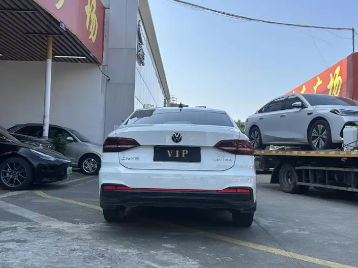 Volkswagen Lavida 2022 Model 1.5L Automatic Fashion edition – фото 5
