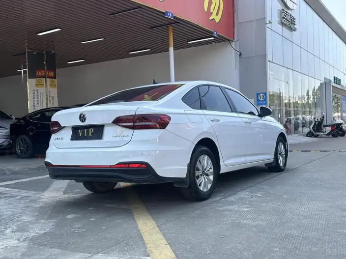Volkswagen Lavida 2022 Model 1.5L Automatic Fashion edition – фото 6