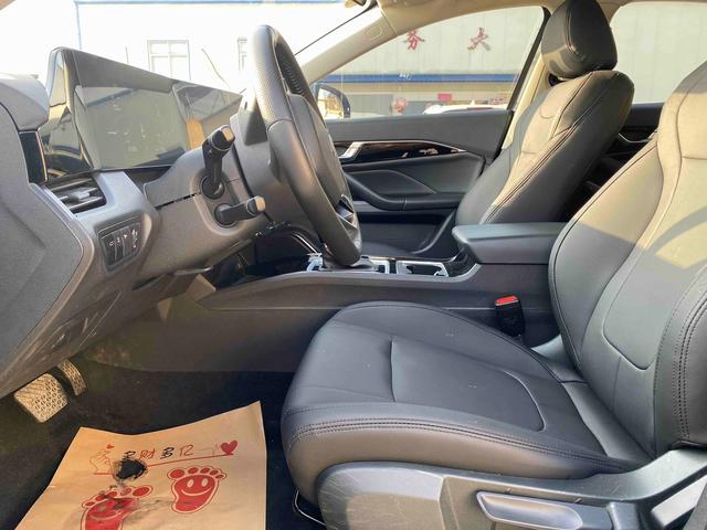 Bestune B70 2022 Third Gen 1.5T Automatic Enjoy – фото 4
