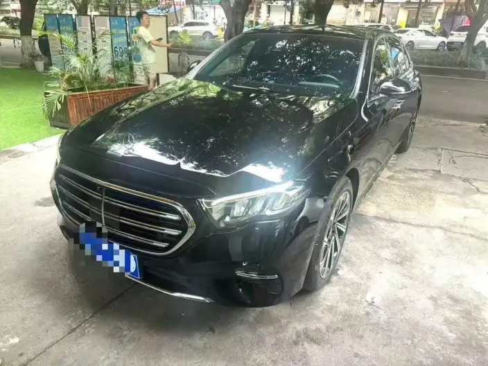 Mercedes-Benz E-Class 2024 Model E 300 L Fashion Model sedan – фото 1