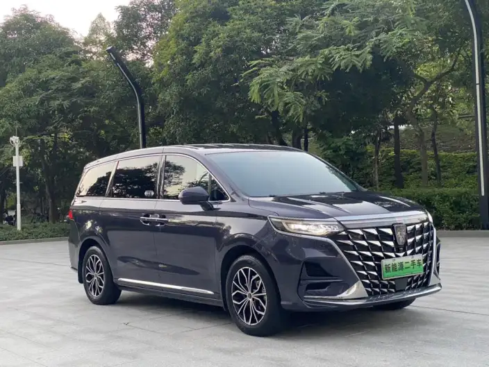 Roewe iMAX8 EV 2022 Model Silver edition – фото 3