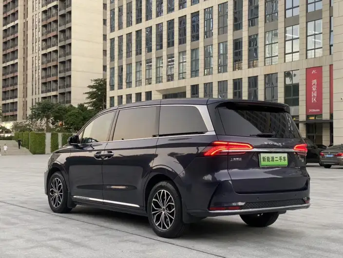 Roewe iMAX8 EV 2022 Model Silver edition – фото 4