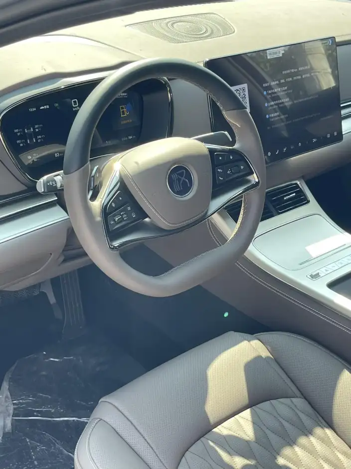 BYD Han DM 2025 Model Long Battery Life Pro Smart Driving Edition DM-i 245KM Noble Model – фото 10