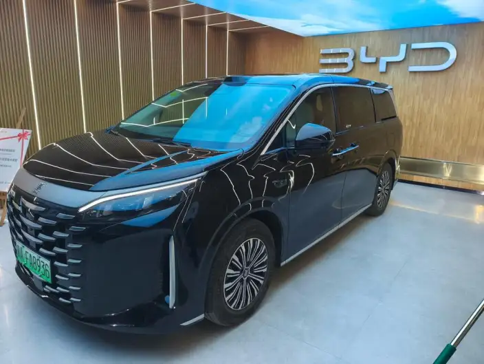 Xia 2026 Model DM-i 218KM Excellence Model – фото 1
