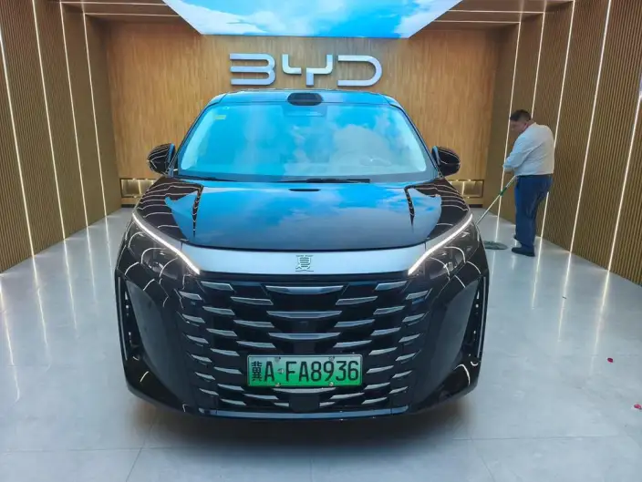 Xia 2026 Model DM-i 218KM Excellence Model – фото 2