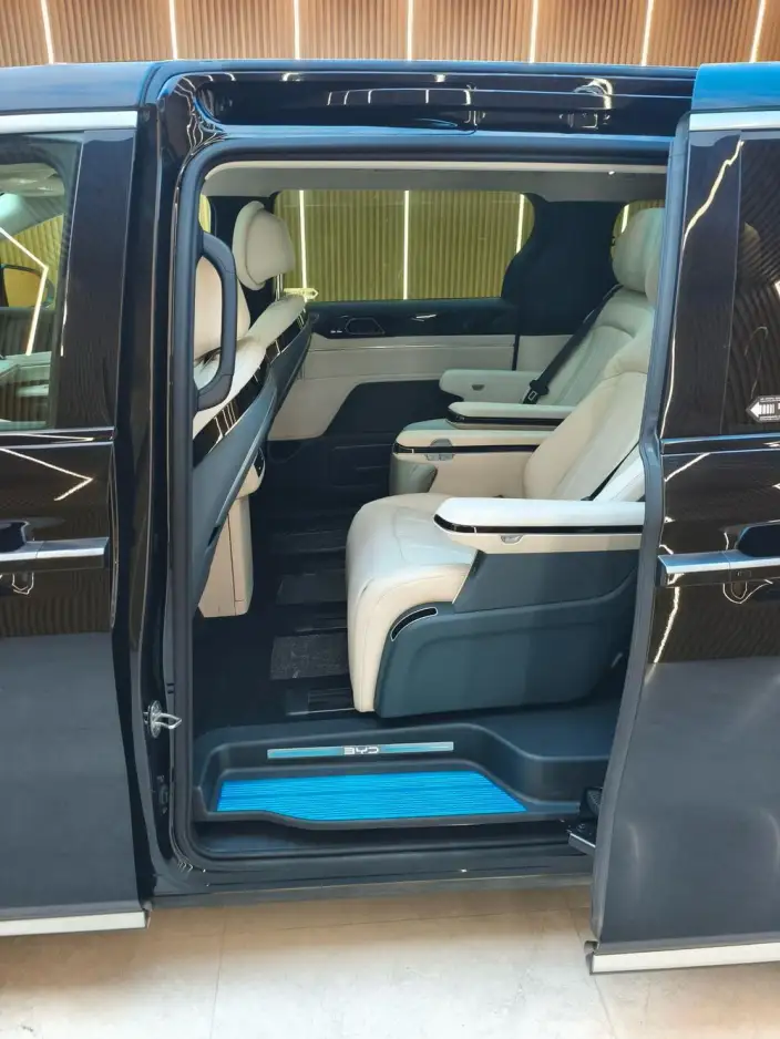 Xia 2026 Model DM-i 218KM Excellence Model – фото 9