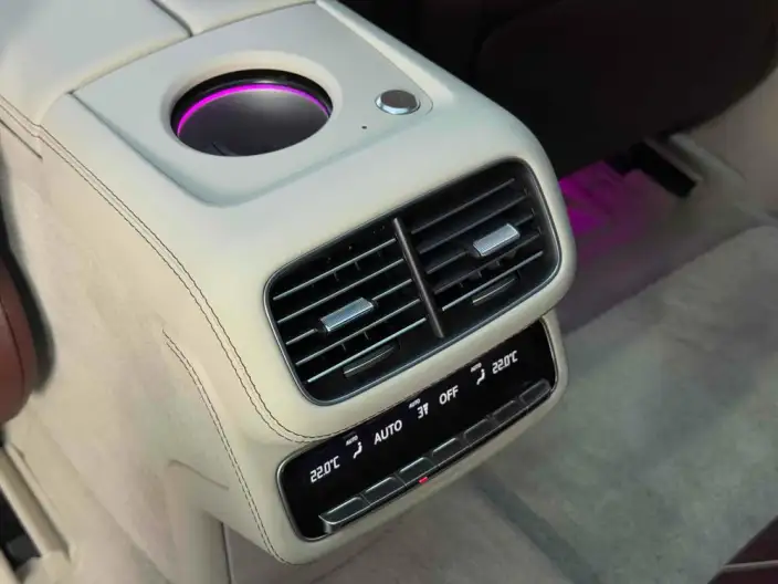 Maybach GLS 2024 Model GLS 480 4MATIC – фото 9