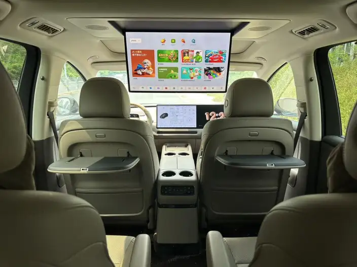 Li Auto i8 2025 Model Standard Edition – фото 9
